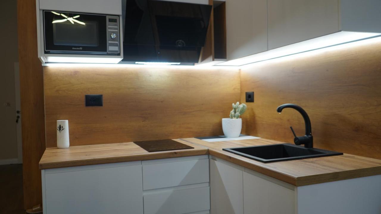 Daily Rent Studio Apartments Tirana Exterior foto