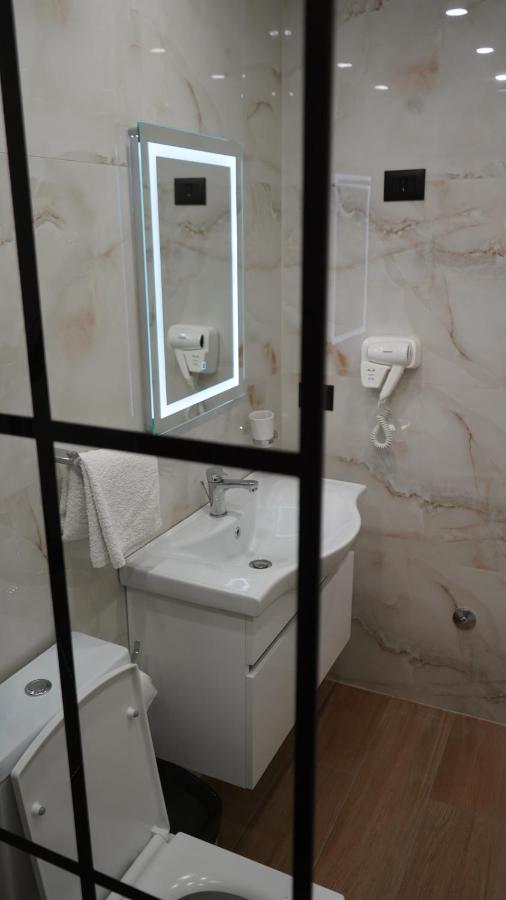 Daily Rent Studio Apartments Tirana Exterior foto